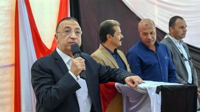 محافظ الإسكندرية يعلن فتح الشواطئ مجانًا أمام المواطنين