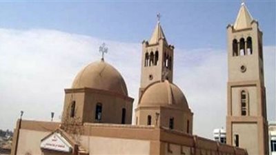 كهنة كنيسة جوارجيوس بمصر الجديدة يترأسون قداس الجمعة