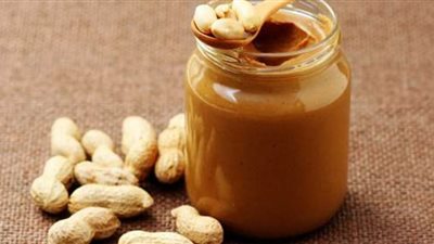 علماء يكتشفون تأثير التناول اليومي للفول السوداني على الدماغ