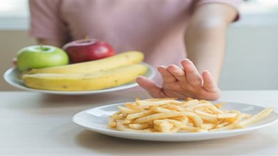 منها الشوكولاتة.. أسوأ 6 أطعمة ترفع نسبة الكوليسترول الضار في جسمك