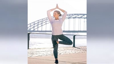 عدم قدرتك على الوقوف على ساق واحدة ينذر بإصابتك بمرض خطير