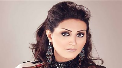 وفاء عامربـ جاردن سيتى لتصوير حكاية 