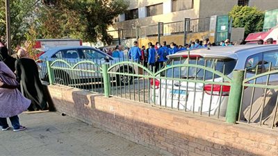 حضور كبير لطلاب شبرا وسط إجراءات احترازية في أول أيام العام الدراسى