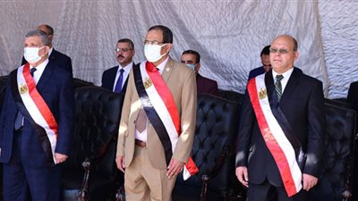 شاهد.. جامعة سوهاج تبدأ عامها الدراسي بالسلام الوطني وتحية العلم