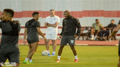 مران الزمالك.. كارتيرون يُحفز اللاعبين قبل مواجهة توسكر