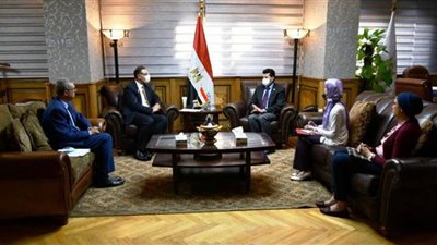 أشرف صبحي يستقبل سفيرا الدنمارك وليتوانيا ووزير مفوض دولة الجزائر