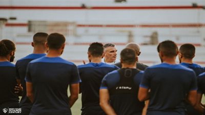 طبيب وإداري الزمالك يسبقان بعثة الفريق الليلة إلى كينيا