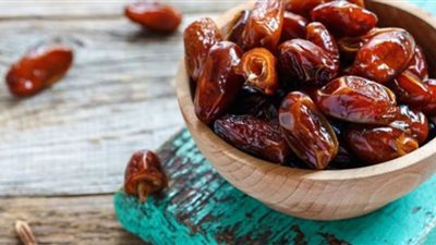 ضمنها التناول المتقطع.. 5 أسباب لتعفن البلح فى الثلاجة