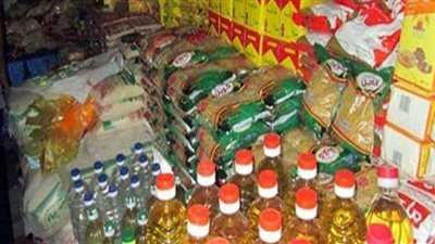 ضبط 1.5 طن سلع تموينية قبل طرحها بالسوق السوداء في الجيزة