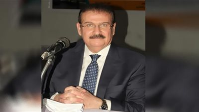 نقيب المهندسين: لدينا فائض في الطاقة ونفس الأمر للغاز والبترول