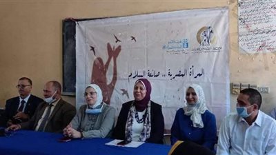 محافظ الشرقية: المرأة شريك أساسي في بناء الوطن