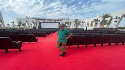 (حريق مهرجان الجونة) انتشال التميمي يكشف حقيقة تأثر الفعاليات