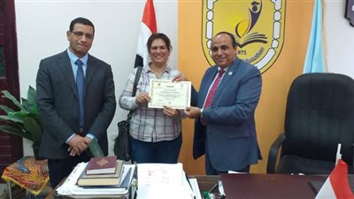 ٤٣ معلم وموجه يشاركون فى دورة 