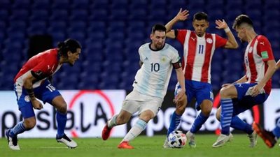 موعد مباراة الأرجنتين وبيرو في تصفيات كأس العالم والقنوات الناقلة