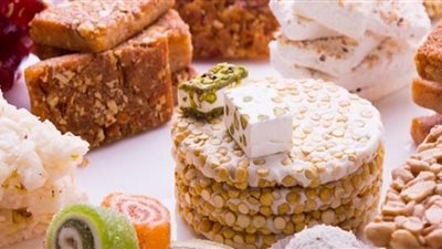 ما حكم شراء حلوى المولد وأكلها في ذكرى مولده صلى الله عليه وسلم