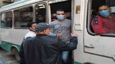 عرض 30 مواطنًا رفضوا سداد غرامة خلع الكمامات الواقية على النيابة