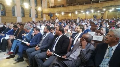 اتحاد عمال نقابات مصر: حقوق العمال من أولوياتنا