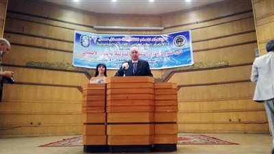 صور.. سامح عاشور: نقابة العمال تلعب دورًا مهما من أجل عمال مصر