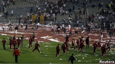 بالتزامن مع عودة الجماهير.. ننشر عقوبة إشعال الشماريخ في الملعب