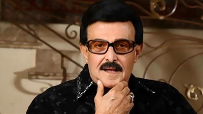 سمير غانم يرسم البسمة على الحاضرين بـ حفل افتتاح 