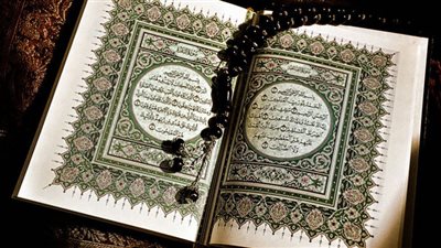 هل يجوز الجمع بين صلاتي الجمعة والعصر في السفر؟