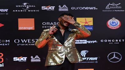 فيديو| ضربة قاضية لمحمد رمضان في أول ليالي مهرجان الجونة السينمائي 2021