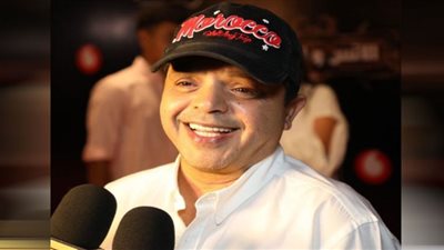 محمد هنيدي مقدم برنامج