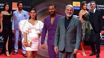 (صور) نجوم الفن على السجادة الحمراء لـ فيلم 