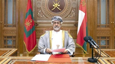 السلطان هيثم بن طارق: أبناء عمان سطروا ملحمة وطنية فى مواجهة الحالة المدارية