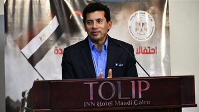 وزير الرياضة يشهد افتتاح بطولة 