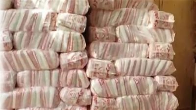 ضبط 4 أطنان سكر تموين و1632عبوة زيت غير مطابقين للمواصفات بالدقهلية