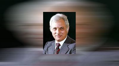 حظى بالبطولة المطلقة مرة واحدة وقدمه يوسف وهبي للجمهور| محطات في حياة عمر الحريري