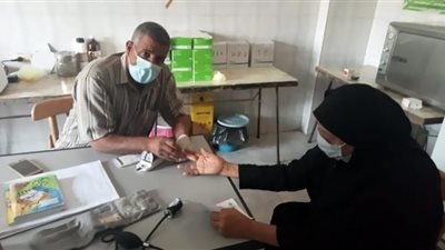 تدشين مبادرة الكشف على كبار السن في مطاي بالمنيا