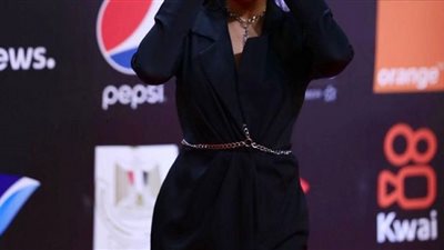 حصلت على جائزة أفضل ممثلة صاعدة | ما لا تعرفه عن ثراء جبيل