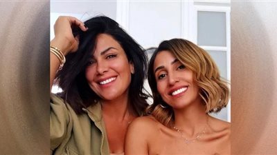 صور| دينا الشربيني بالمايوه وصبا مبارك بدون قميص.. الجرأة تسيطر على ثالث أيام مهرجان الجونة