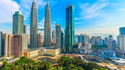 وزير ماليزي: مُلتزمون بجهود الانتقال إلى اقتصاد مُنخفض الكربون