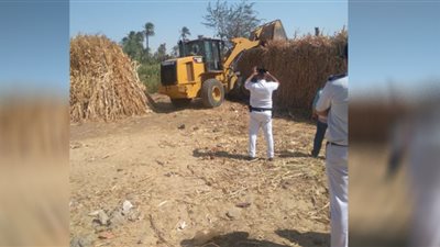 إزالة ١٥ حالة تعدى على أملاك الرى بالوقف في قنا