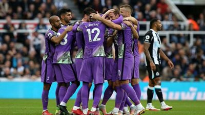 توتنهام يفوز على نيوكاسل وسط أحداث مثيرة