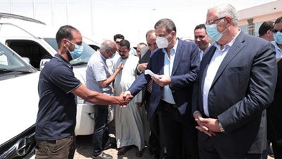 «الزراعى المصرى» يضخ 110 ملايين جنيه لتمويل إحلال 606 سيارات نصف النقل بميكروباص