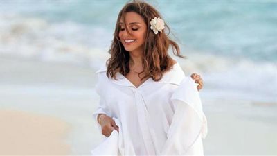 بالصور| أنغام تحسم الجدل حول حقيقة ارتباطها بأحد المشاهير (تفاصيل)