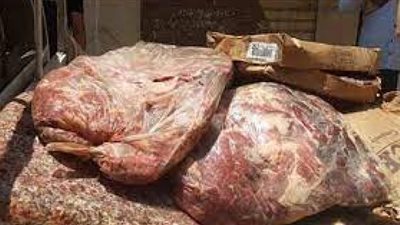ضبط 2 طن لحوم مجمدة مجهولة المصدر بالعاشر من رمضان