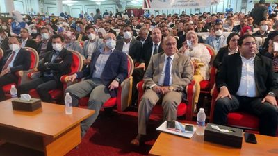 بدء فعاليات اللقاء الحواري مع شباب الصعيد بجامعة بني سويف