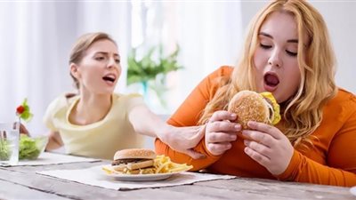 حيلة سحرية تخدع الجسم للقضاء على عادة الأكل دون الشعور بالجوع