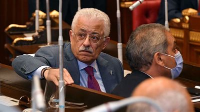 بسبب مصروفات الكتب.. طلبات الإحاطة تنهال على وزير التعليم