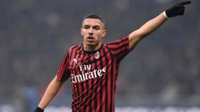 بن ناصر يقترب من تمديد تعاقده مع ميلان حتى 2026