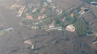 شاهد .. ماذا فعل بركان لابالما بجزيرة الكنارى