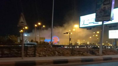 النيابة تنتدب المعمل الجنائي لمعاينة حريق مول الشيخ زايد