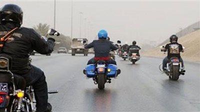 ضبط 2850 مخالفة لقائدي الدراجات النارية بسبب الخوذة