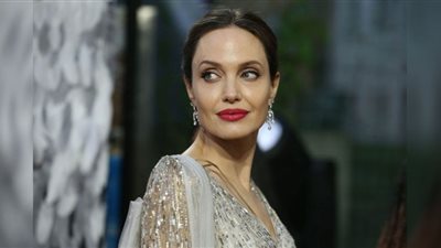 أنجلينا جولي تبهر جمهورها برفقة أبنائها في العرض الأول لفيلمها Eternals