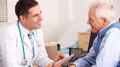 يسبب نزيفًا في المخ .. تحذيرات طبية من دواء شهير يوصف لكبار السن